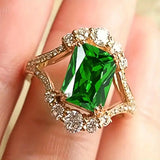 Prsten emeraldem elegantní