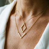 Náhrdelník Geometrickým Příveskem Tvaru Elegantní