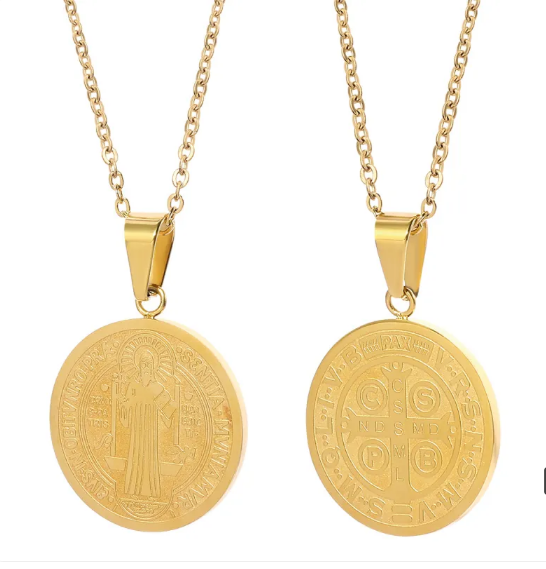 Náhrdelník O Kulatým Příveskem Tvaru